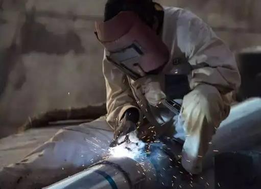 鈦合金知識(shí)講解：鈦合金焊接時(shí)有哪些注意事項(xiàng)